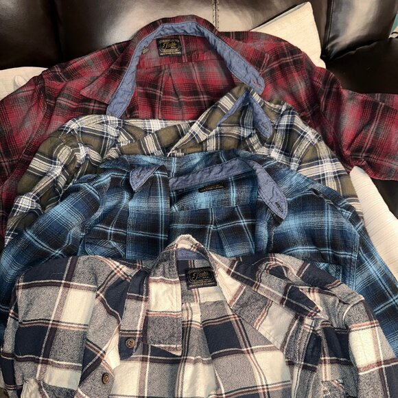 Jach's plaid flannels - Picture 1 of 1